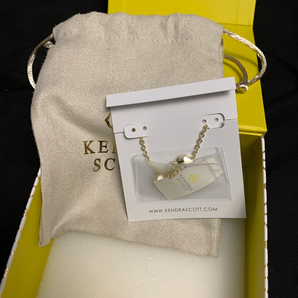 🛑SOLD🛑 - Picture 2 of 3